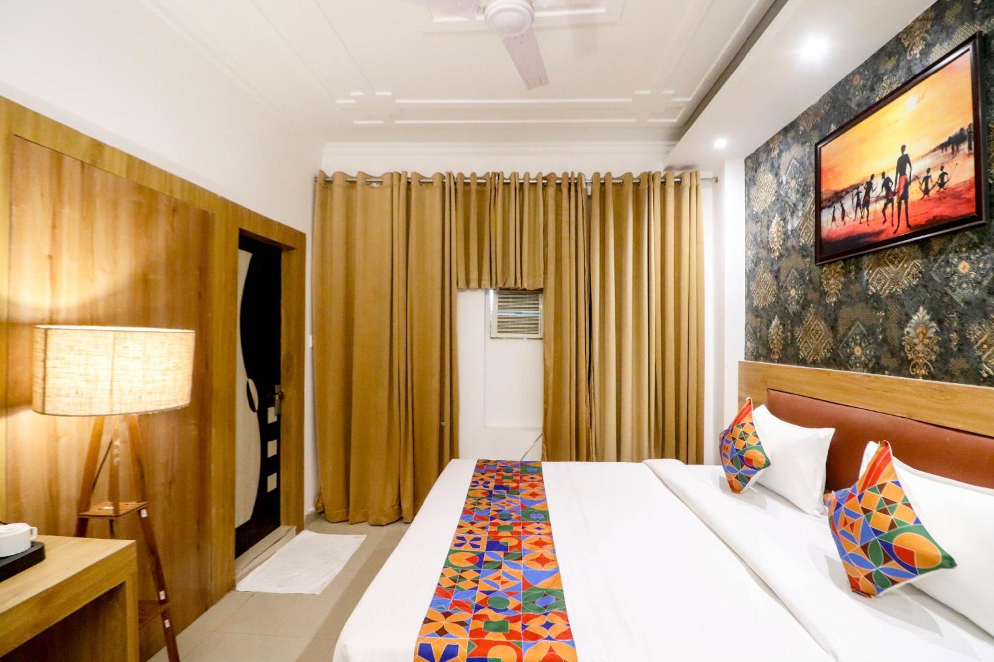 Hotel Vvs Near Delhi Airport นิวเดลี ภายนอก รูปภาพ